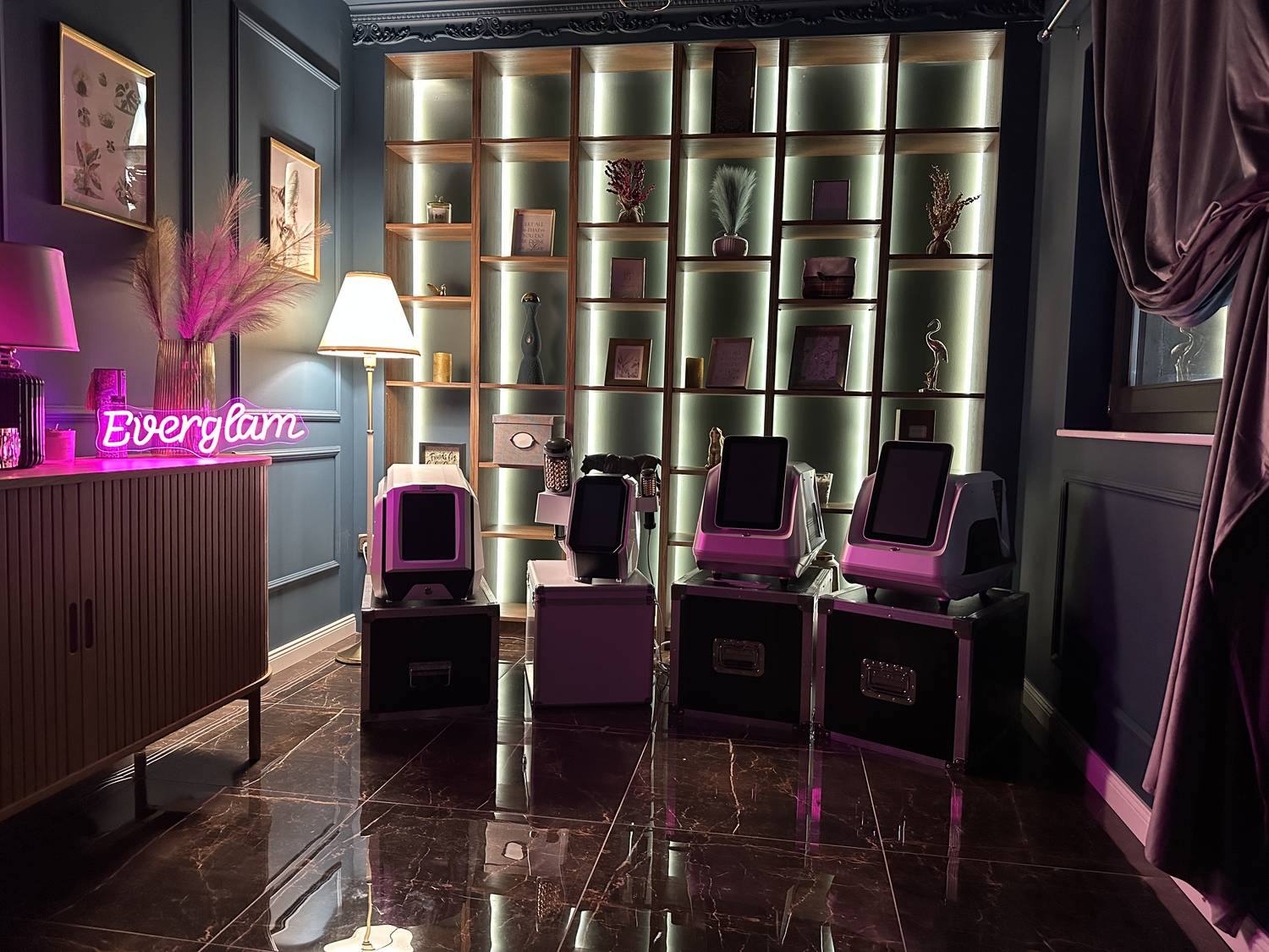 Everglam bemutatóterem Székesfehérváron